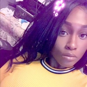 Meet your Posher, Stonella